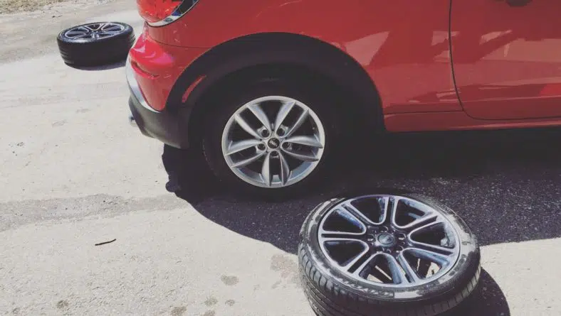 Why You Shouldn’t Fix Hail Damage Yourself